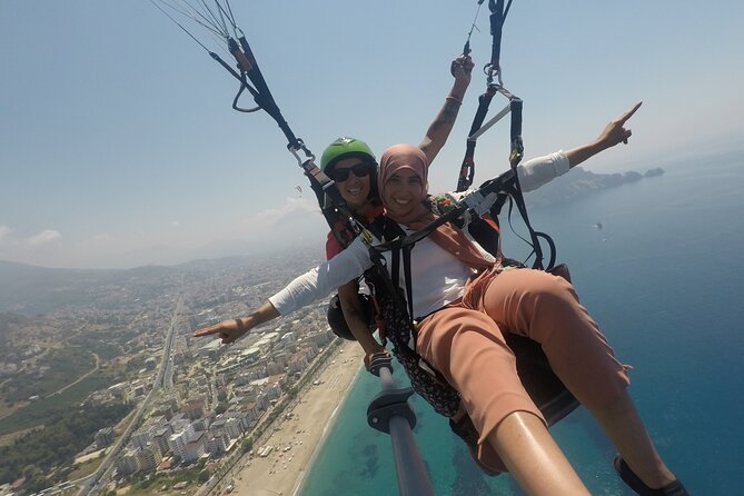 Halal Tandem Paragliding With Licensed Woman Pilot in Alanya - Inclusive Environment for Women Adventurers