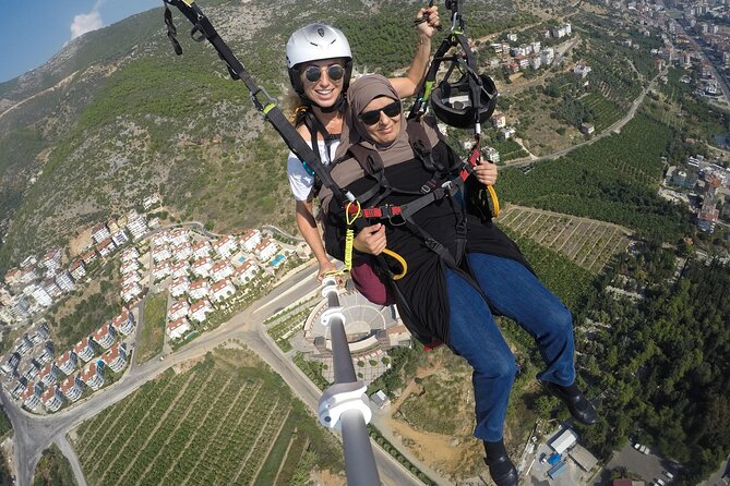 Halal Tandem Paragliding With Licensed Woman Pilot in Alanya - Convenient Meeting and Pickup Options