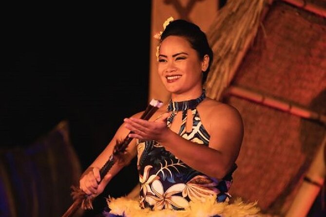 Hale Hoaloha Luau at the Mauna Lani Translates to "Hale Hoaloha Luau at the Mauna Lani" in English. - Visual Experience