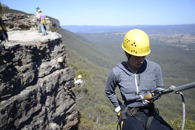 Half-Day Abseiling Adventure in Blue Mountains National Park - Enjoy the Stunning Bushland Scenery