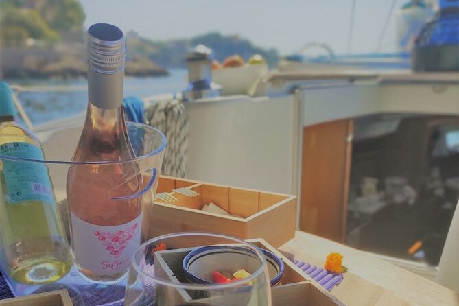 Half Day All Inclusive in Yacht With Water Games Max 11 Pax - Yacht Features