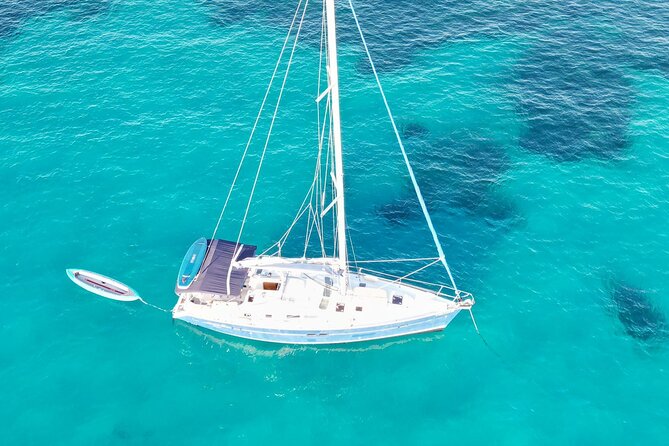 Half Day All Inclusive in Yacht With Water Games Max 11 Pax - Water Games