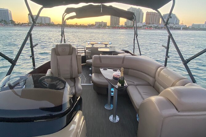 Half Day Aqua Patio Party Pontoon 1-6 People - The Sum Up