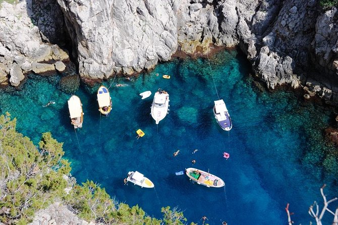 Half Day Around Capri by Itama 38 Speedboat - Directions