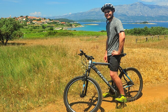 Half-Day Bike Tour in Lumbarda With Wine Tasting - Wine Tasting Experience