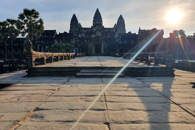 Half Day Birding in Angkor Wat - Expert Guides Insights on Local Bird Species