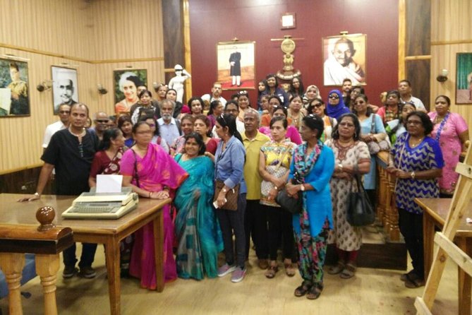 Half-Day Bollywood Tour With DANCE Option. - Tour Highlights