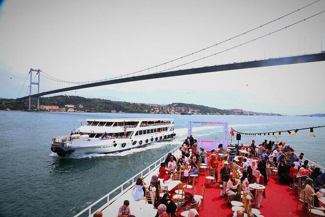 Half-Day Bosphorus Boat Guided Tour & Spice Bazaar From Istanbul - Spice Bazaar Visit
