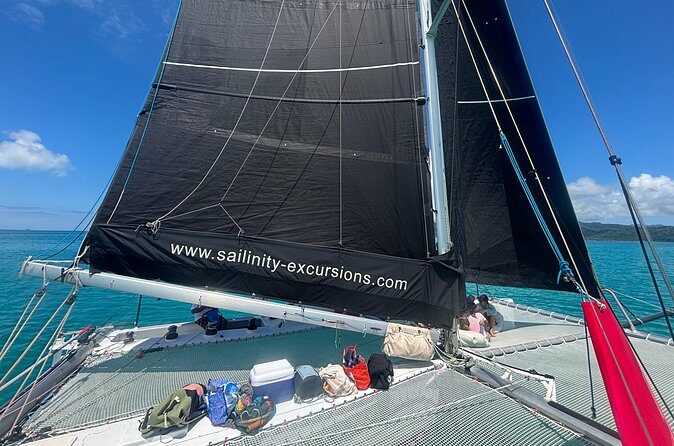 Half day catamaran sailing in the Sailinity Lagoon - The Sum Up