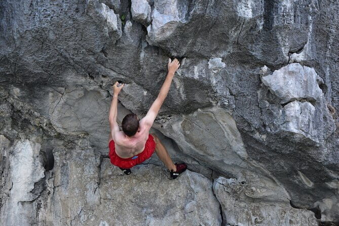 Half day Deep Water Solo - Who Should Consider This Tour?