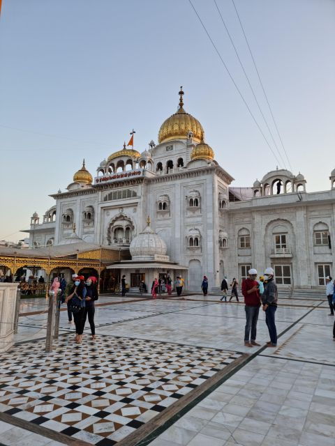 Half Day Delhi Walk Tour Jantar Mantar, Bangla Sahib & More - Tour Details