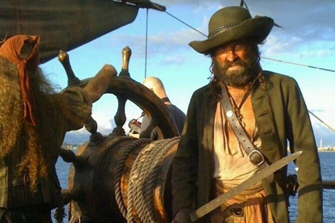 Half Day Deluxe Island Movie Tour: LOST, Jurassic, Pirates - Customer Reviews