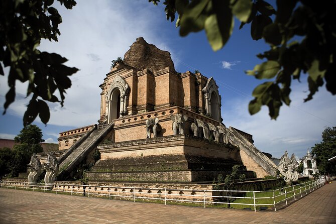 Half Day Doi Suthep Temple With City Temples From Chiang Mai - Exploring the City Temples