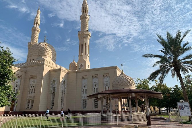 Half Day Dubai City Tour ( Sharing Group ) - Common Questions