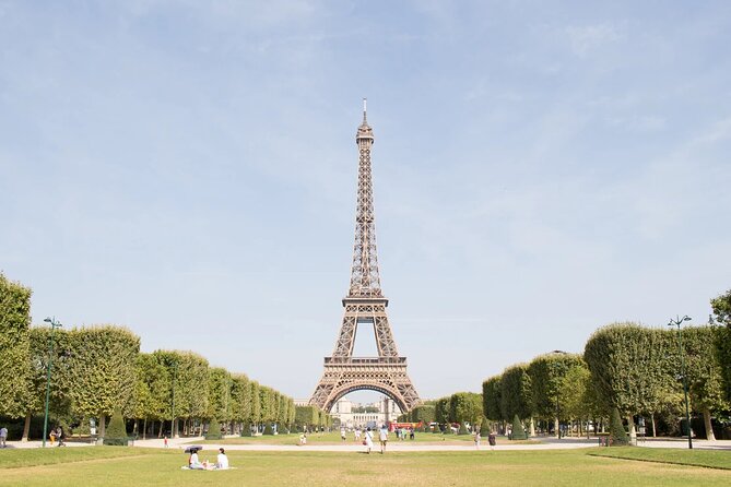 Half-Day Eiffel and River Cruise Private Tour - River Cruise Experience