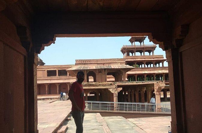 Half day Fatehpur sikri tour with Guide - The Experience of a Local Guide