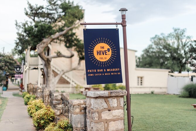 Half-Day Fredericksburg Bubbly Booze Night Bus Guided Experience - The Sum Up
