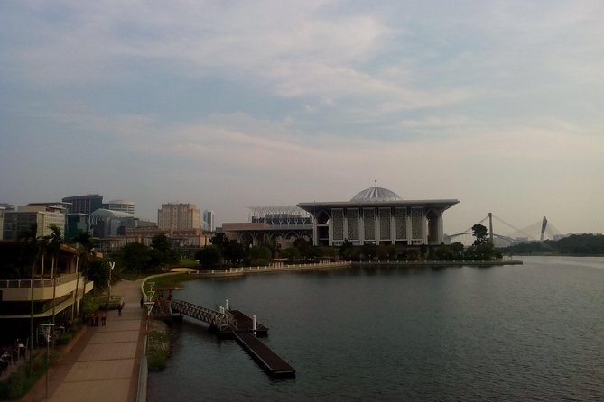 Half Day Garden City of Putrajaya,Lake Boat Joyride(Guided Tour) - Cancellation Policy