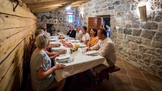 Half Day Gastro Tour With Wine Tasting in Cilipi - Culinary Delights