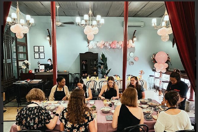 Half-Day Gourmet Trip With Vietnamese Chef - Tour Details