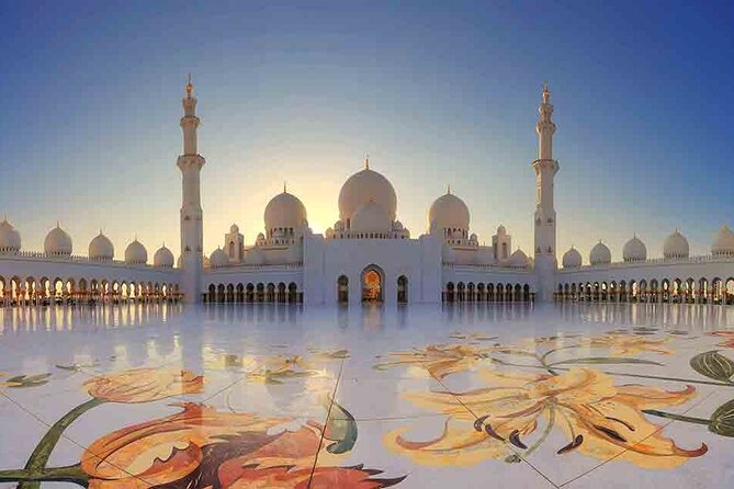 Half-Day Grand Mosque Tour From Dubai With a Guide - Inclusions and Amenities
