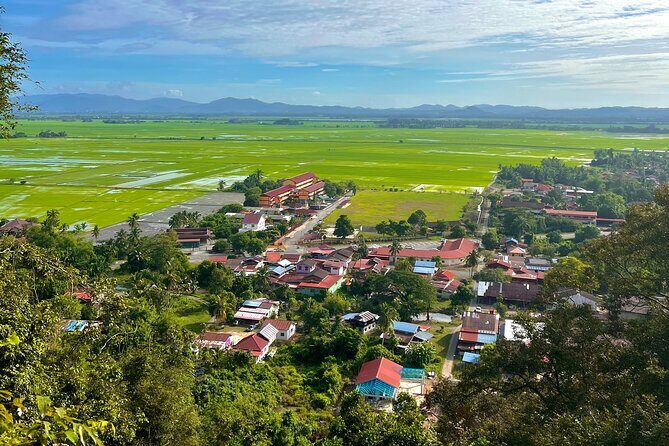 Half Day Guided Multi-Pitch Climbing in Gunung Keriang - Good To Know