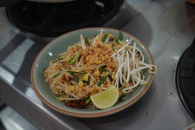 Half Day Guided Thai Cooking Class in Chiang Mai - Overview and Experience