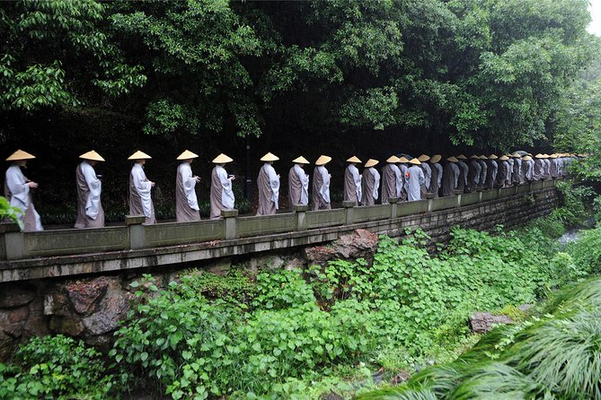Half-Day Hangzhou Tianzhu Buddhist Mountain Hiking Tour With Green Tea Village - Tour Highlights