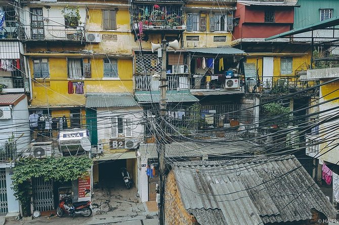 Half Day Hanoi Premium Food Tour With Train Street Visit - Common Questions