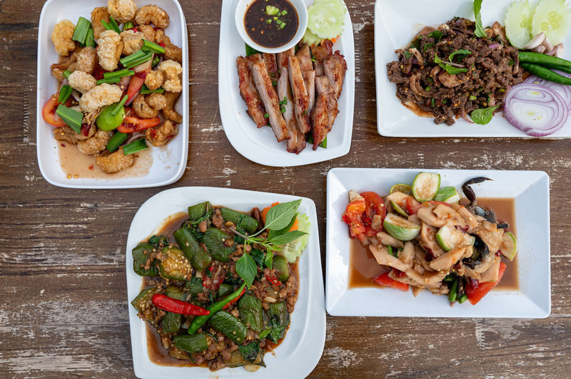 Half-Day Hidden Gems Food Experience - How much food to expect