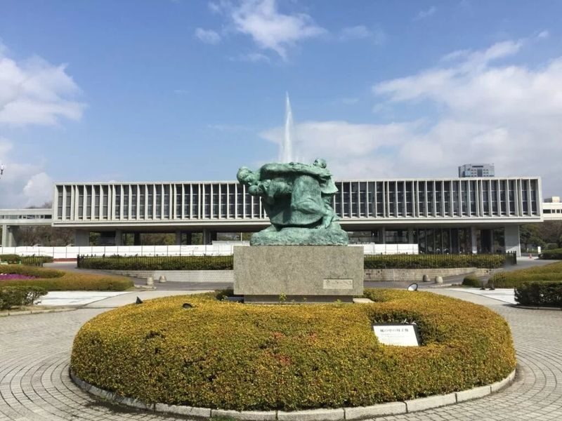 Half-Day Hiroshima Highlights Tour - Peace Memorial Park: monuments, cranes, and a difficult history