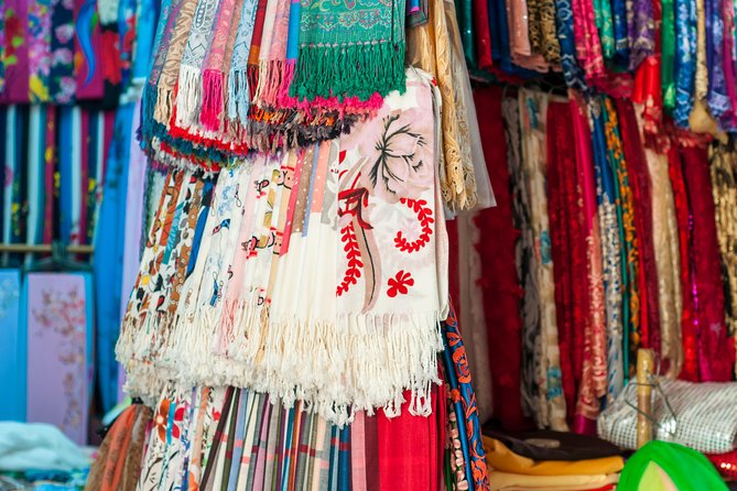 Half-day HO CHI MINH CITY CHINA TOWN TOUR BY CYCLO - What to Expect on the Tour