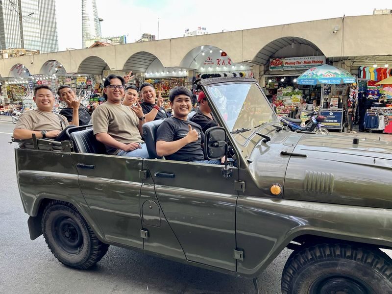 Half-Day Ho Chi Minh City Highlights Jeep Tour - Temples add a quieter counterpoint