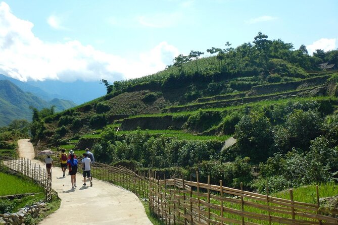Half-Day Hometrek From Sapa With Hmong Sister House - Itinerary Highlights