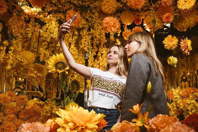 Half Day Join Tour Selfie Bangkok City Tour With Local Selfie Expert - Half Day Join Tour Details