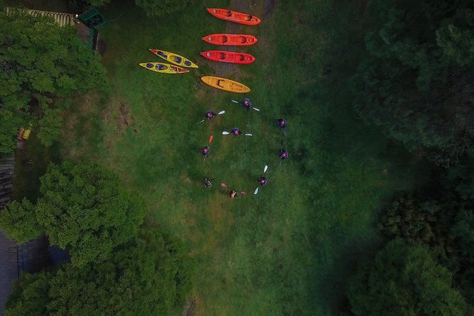 Half Day Kayak Rio De Las Vueltas (Laguna Cóndor Refuge). - Meeting Point and Schedule