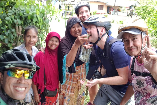 Half Day Koh Klang Culture Cycling - Sampling Traditional Thai Cuisine