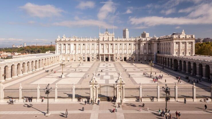 Half-Day Madrid Tour With Private Car - Experience Details