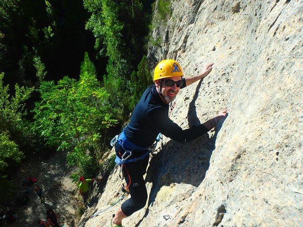 Half-Day Montanejos Rock Climbing Experience  - Valencia - Relaxation in Clearwater Hot Springs
