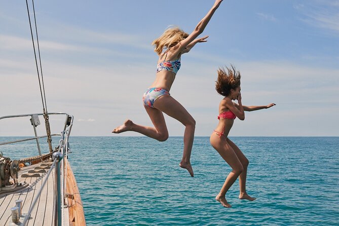 Half Day Morning Athens Cruise With Lunch and Swim Stop - Itinerary Details