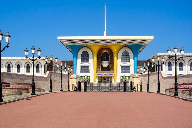 Half Day Muscat City Tour - Logistics & Important Notes