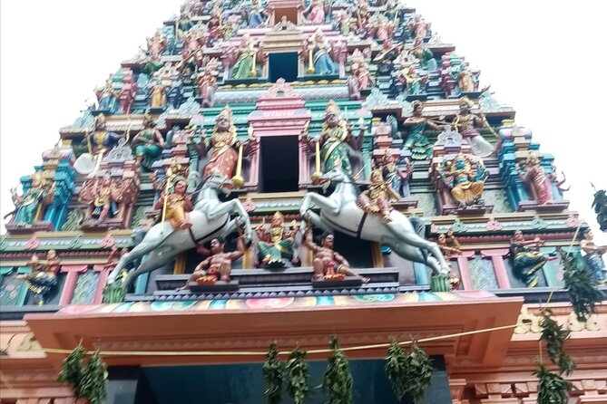 Half Day Passage Of Time In The Natons Capital (Guided Tour) - Transportation Details