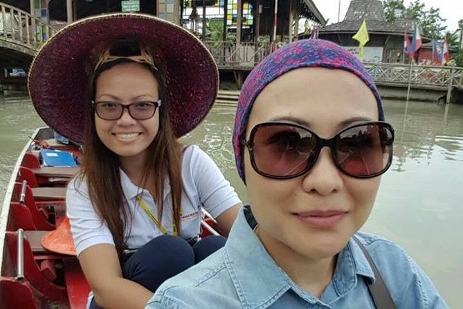 Half Day Pattaya Floating Market and Underwater World Pattaya Combo - Pattaya Floating Market Experience