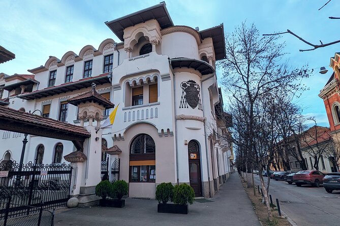 Half-Day Private Food and Wine Walking Tour Oradea Romania - Historical Landmarks