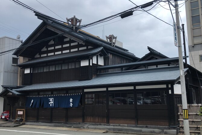 Half Day Private Guided Walking Tour in Akita City Center - Expert Local Guide