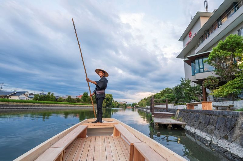 Half-Day Private Guided Yanagawa Canal Cruise and Grilled Eel Lunch - Eel lunch, served at the hotel