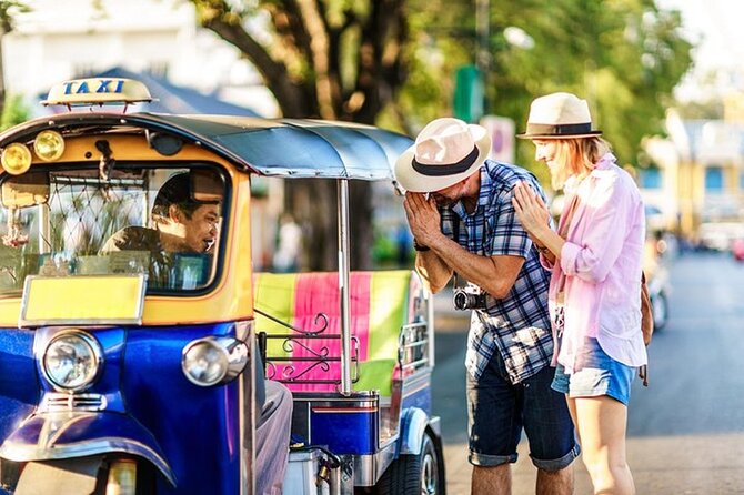 Half-Day Private Night Tour by Tuk Tuk in Chiang Mai City - Traveler Photos