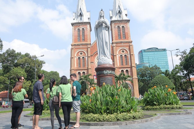 Half-Day Private Scooter Tour Including Light Meal - Admire Landmarks and Explore Chinatown
