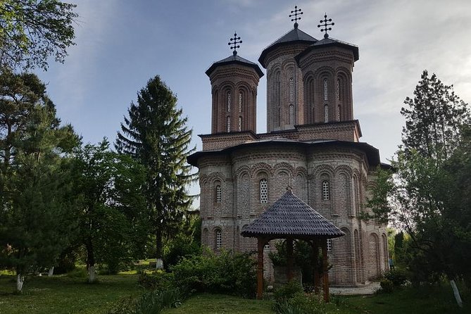 Half-Day Private Sightseeing Tour of Bucharest and Its Surroundings Package - Itinerary