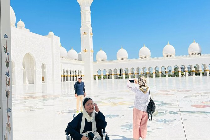 Half-Day Private Tour From Dubai to Sheikh Zayed Grand Mosque - Common Questions